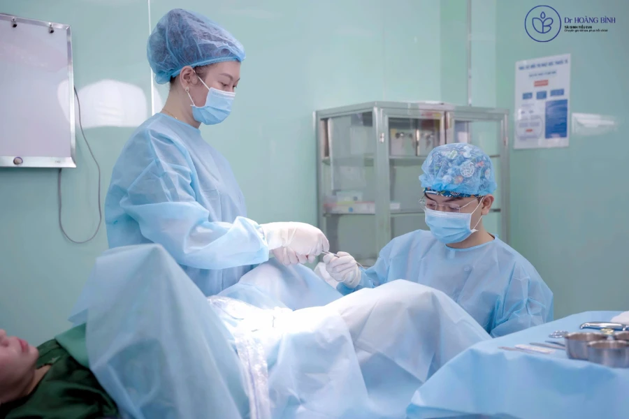 TỐN TIỀN ĐI THU HẸP “CÔ BÉ”, CHƯA KỊP THẤY SUNG SƯỚNG  ĐÃ PHẢI KHÓC THÉT VÌ QUÁ ĐAU VÌ CHỒNG “ KHÔNG THỂ CHO VÀO”